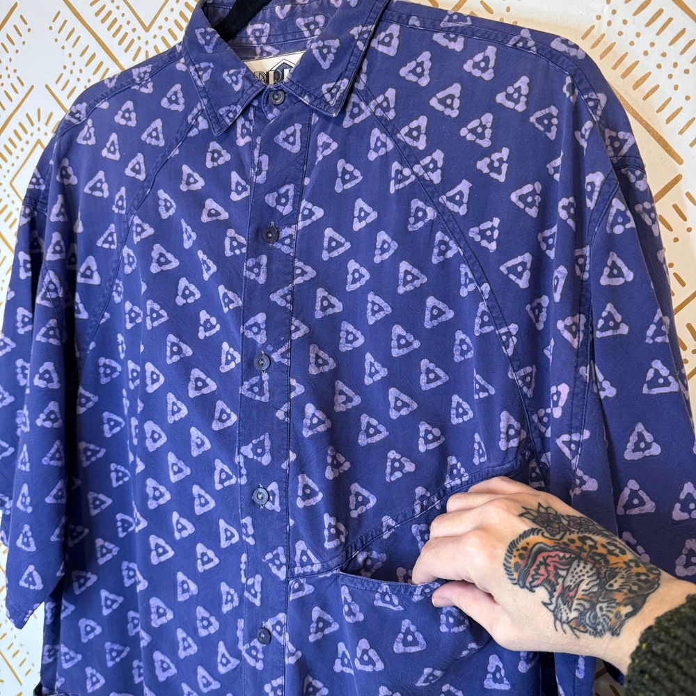 Vintage Button Down Shirt Size M Purple Batik Geometric Cotton Summer Casual - Picture 6 of 13